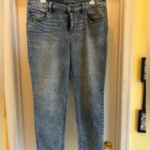 ***WOMENS CHICO’S PLATINUM SKIMMER JEANS***